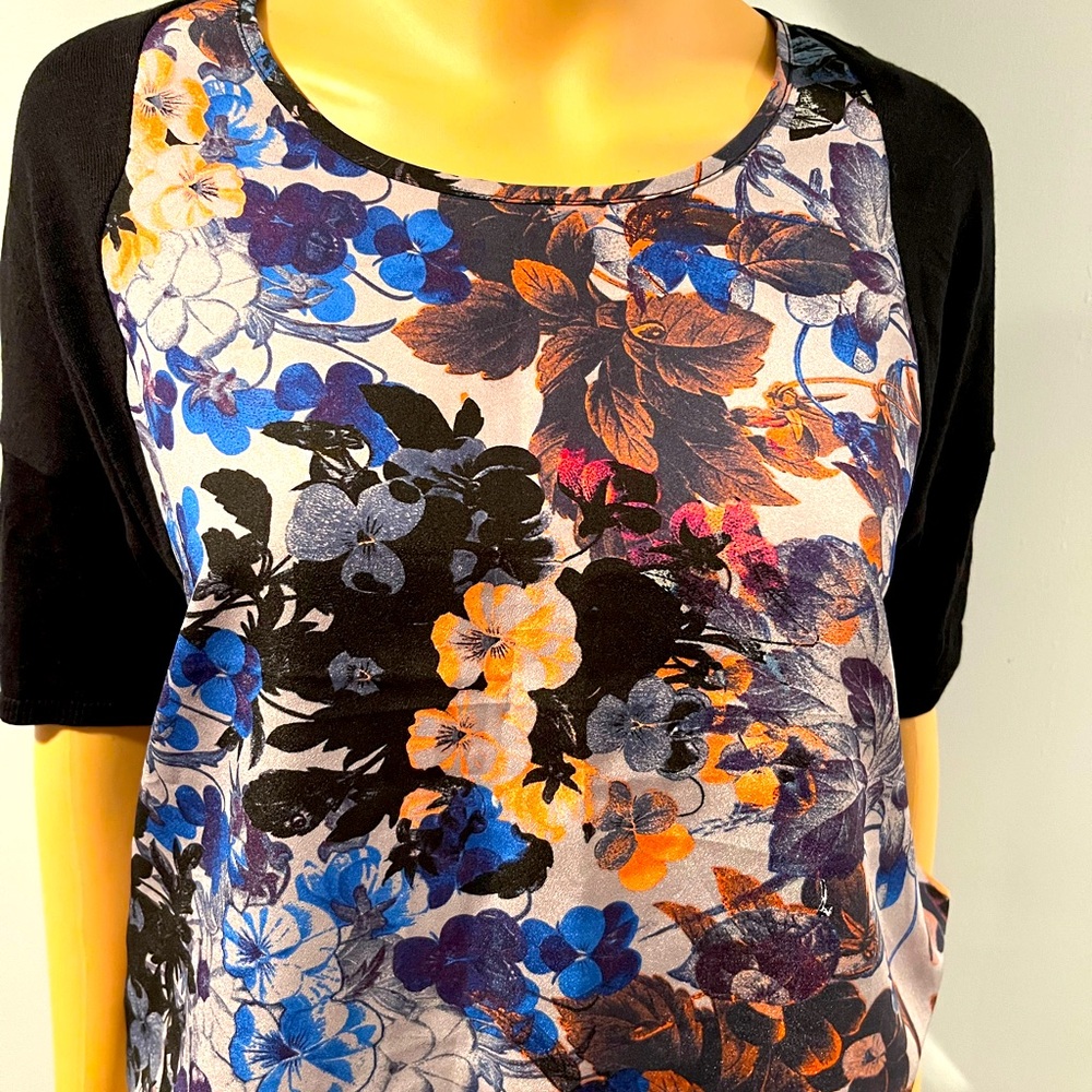 Anthropologie Top, Size Medium